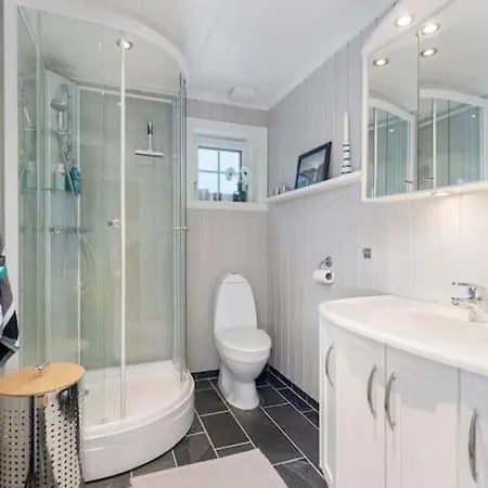 Semesterbostad Beautiful Cozy Mountain - Fully Equipped - Free Parking *
