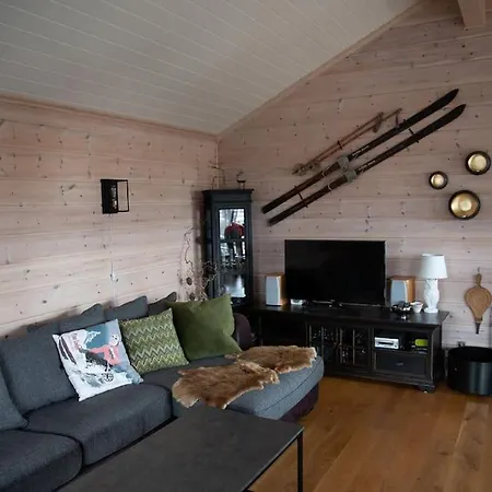 Beautiful Cozy Mountain - Fully Equipped - Free Parking *